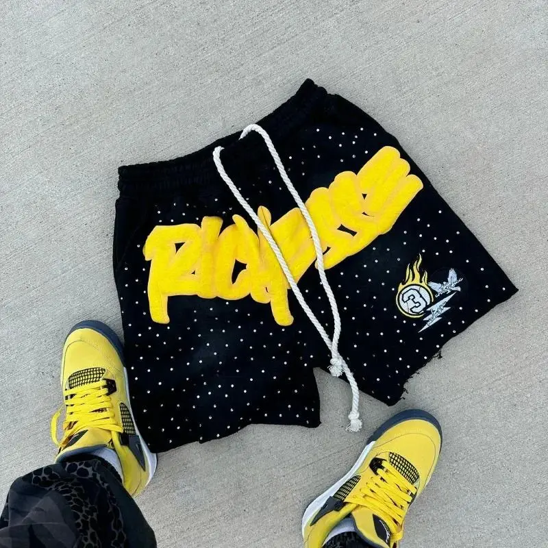 2026 Summer New Men's Rhinestone "RICH" Graffiti Print Shorts Oversized Pants, Suitable for Daily Wear and Training