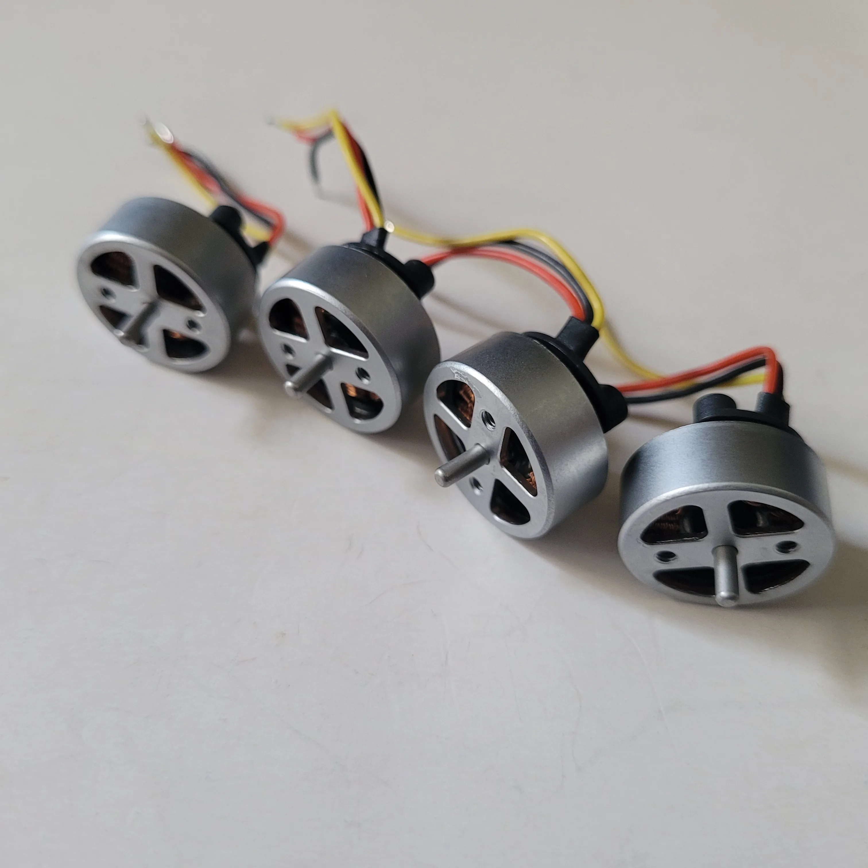 

4PCS Brushless Motor Kit Spare Part Original for SYMA X30 PRO X30PRO GPS FPV Drone Replacement Motor Accessory