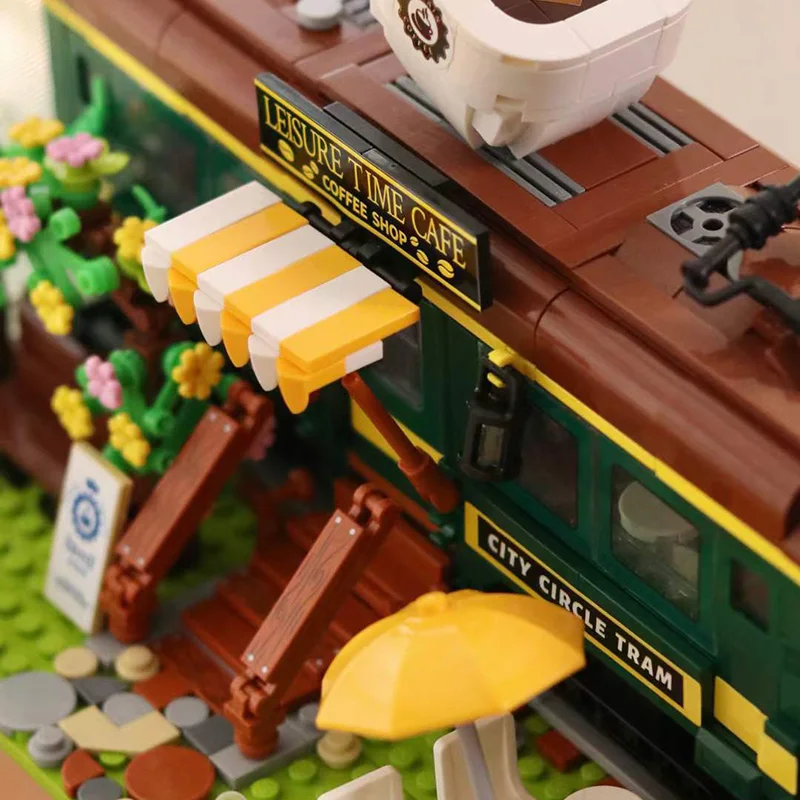 Creative Retro Train Coffee Shop Mini Size Building Blocks City Street View Train Coffee House Bricks Toys Gifts For Children