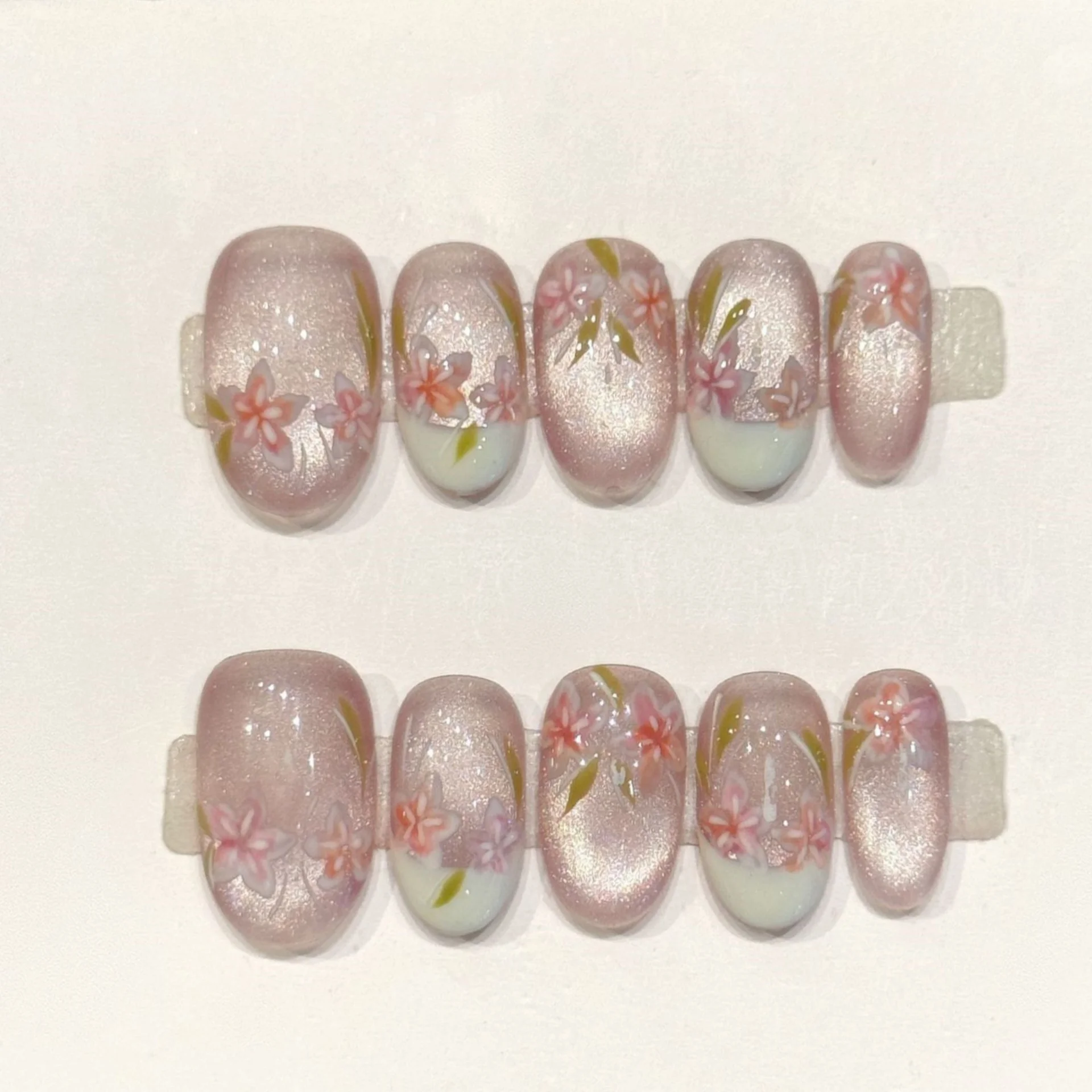 

10pcs Flower Short Oval Handmade Nails Set Press on Fresh Sweet Cat's Eye Design Fake Nails Art Detachable French False Nail Tip