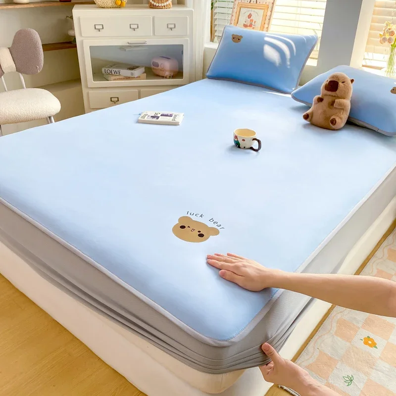 Grade A Ice Silk Elastic Fitted Sheet Cool Feeling Thickened Summer Mat for Bed Cartoon Bear Printed Cooling Mattress Protector