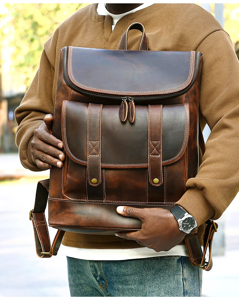 حقيبة ظهر كلاسيكية من الجلد للرجال من Crazy Horse ذات سعة كبيرة حقيبة كمبيوتر محمول للأعمال للرجال