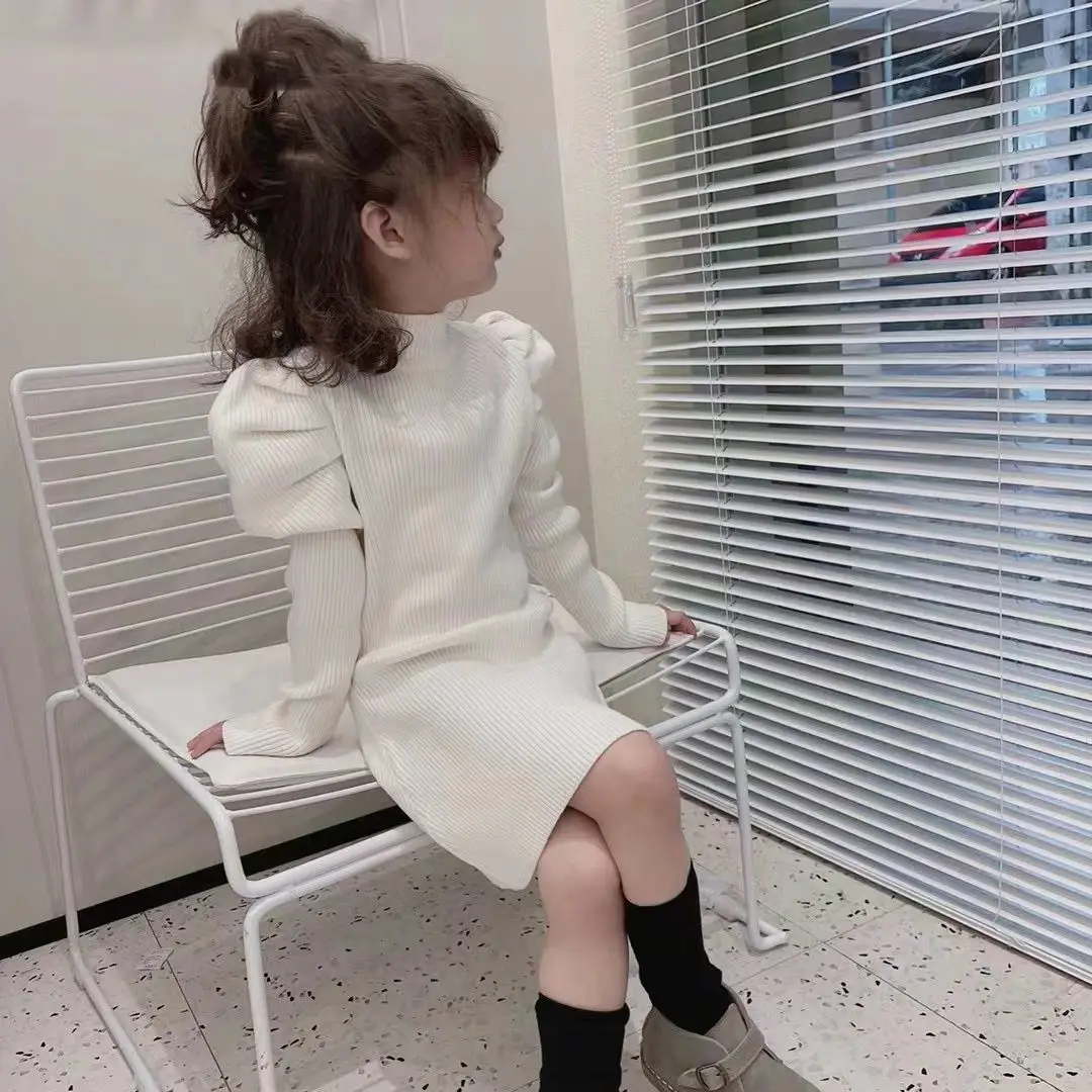 

Новый сезон 2025 года, вязаное всесезонное платье с высоким воротом и объемными рукавами для девочек, модное вязаное платье для девочек