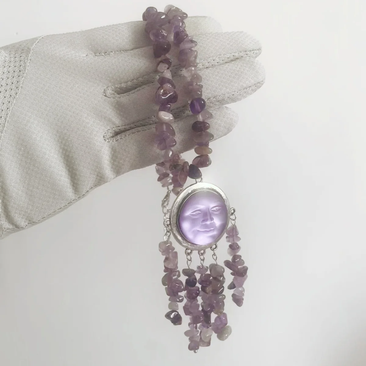 

MITTO FASHION JEWELRIES AND HIGH-END ACCESSORIES AMETHYST STONES ASSORTED MOON FACE CHARM VINTAGE WOMEN DRESS NECKLACE