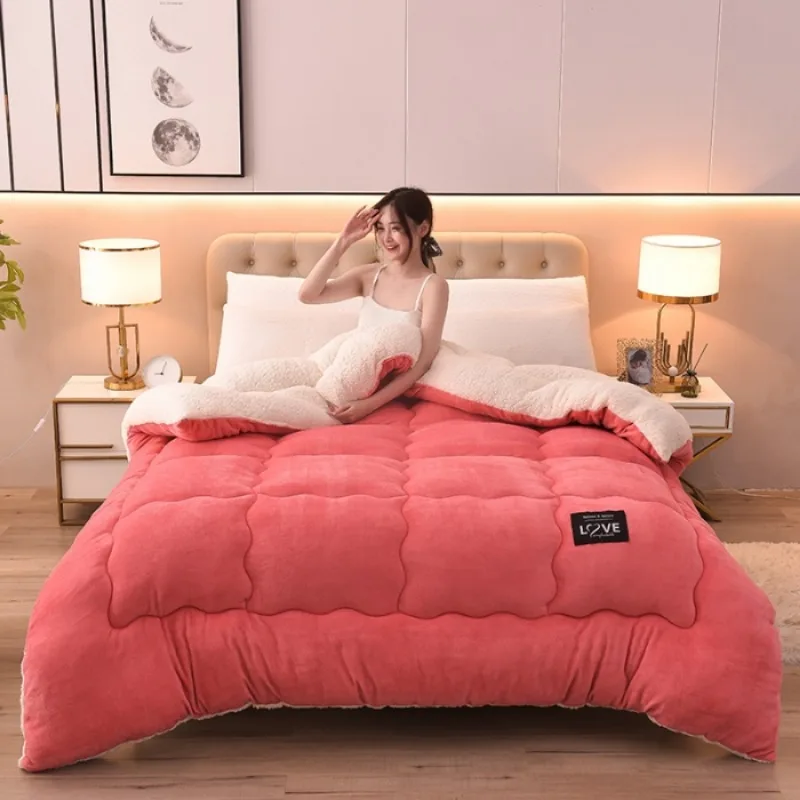 2025 popular solid color winter thickened milk fleece quilt lamb fleece winter quilt single double quilt to keep warm