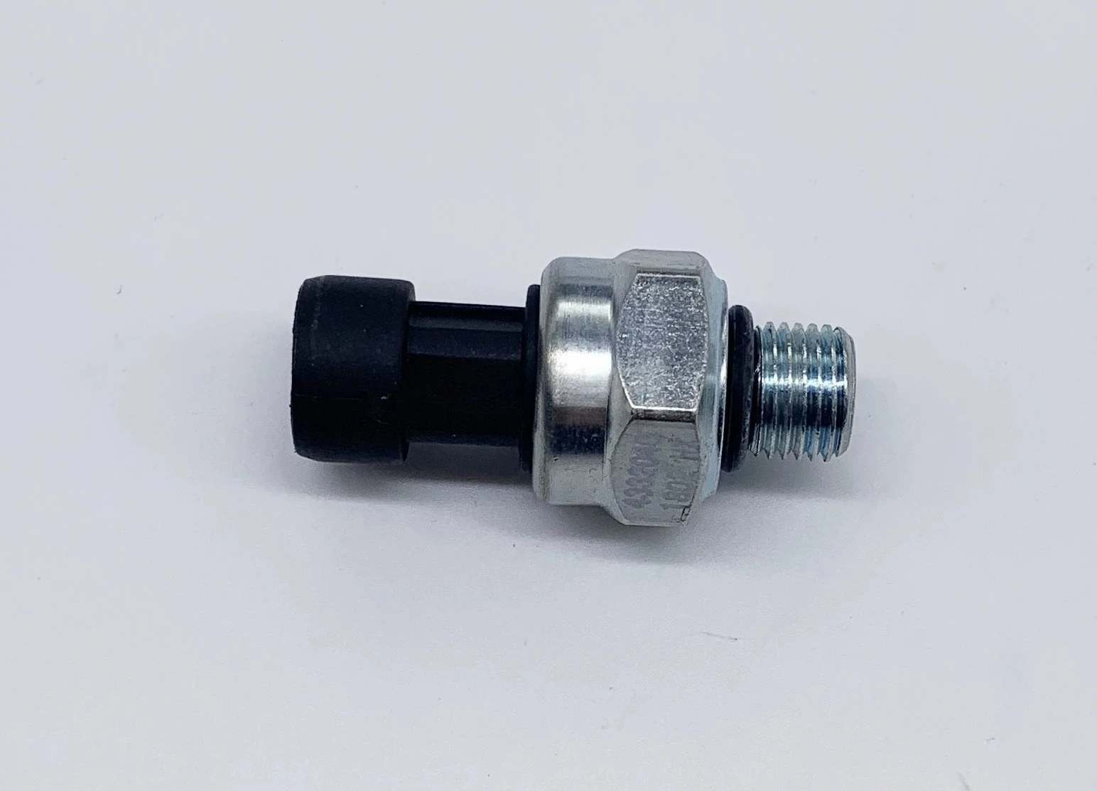 

Suitable for ZAX200-6 Distribution Valve Pressure Sensor Pressure Switch Governor 4332040 Excavator