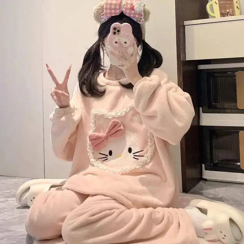 

Kawaii Hello Kitty фланелевые осенне-зимние утолщенные теплые пижамы женские повседневные свободные с круглым вырезом домашняя одежда костюм милый мультфильм