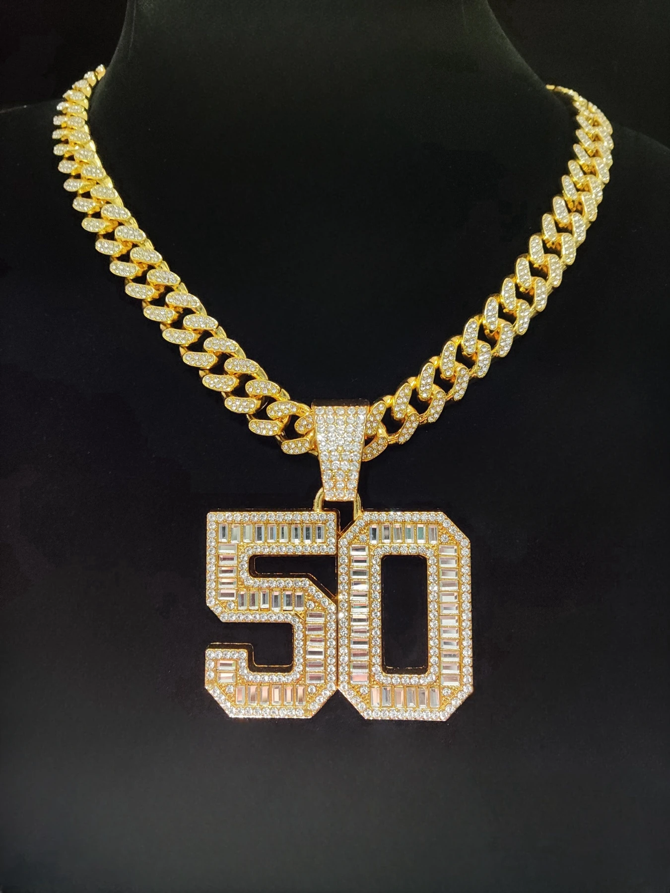 2024 وصل جديد الهيب هوب 50 عدد r قلادة قلادة الرجال سلسلة نسائية مثلج خارج بلينغ بلينغ القلائد الهيب هوب مجوهرات موضة هدية