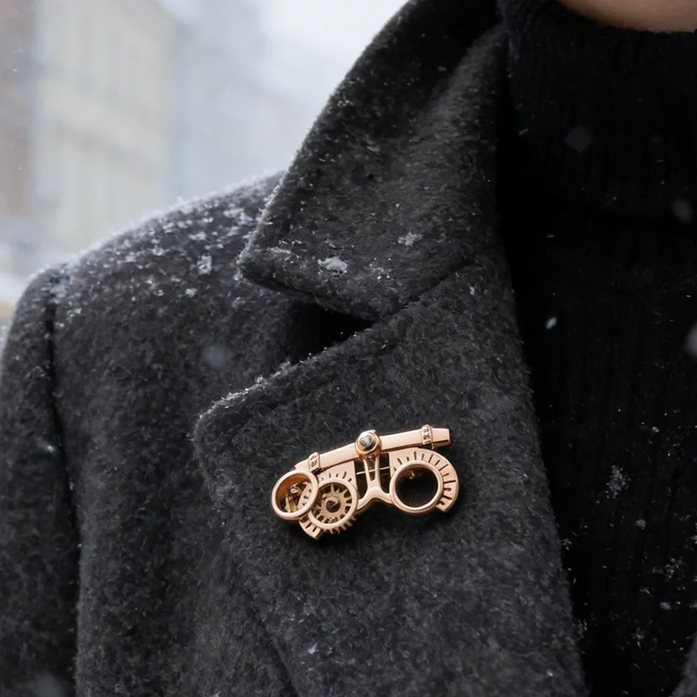 

Fashion Handcuff Lapel Pin Unique Punk Style Badge Couple Gift Accessors Fashion Festival Brooch For Bag Badge Pin Brooch