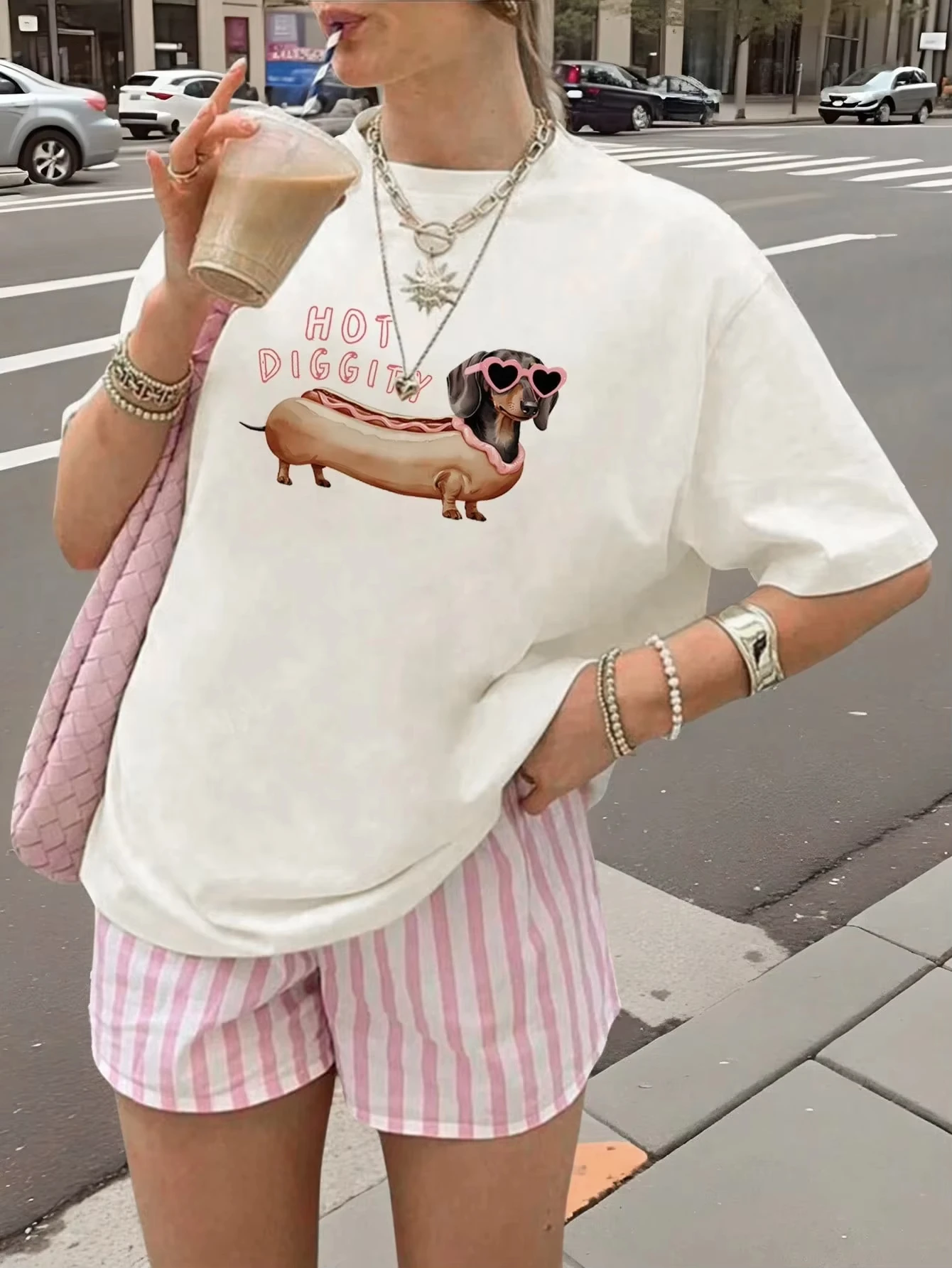 Heißer Diggity Dackel Hund Drucke T-Shirt Frauen Baumwolle Sommer Kurzarm Bequeme Weiche Oansatz Tops Casual Frauen Kleidung