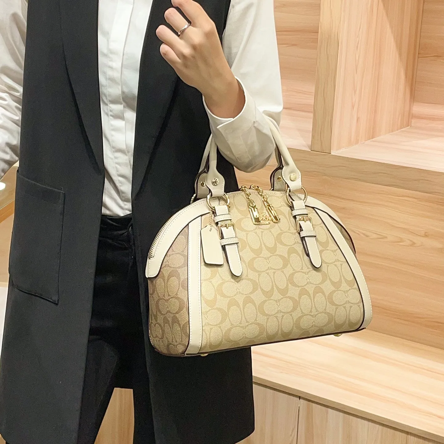 Luxury Vintage Monogram Handbag 2025 | Elegant Shell Shoulder Bag | Versatile Women's Crossbody Tote for Work & Travel