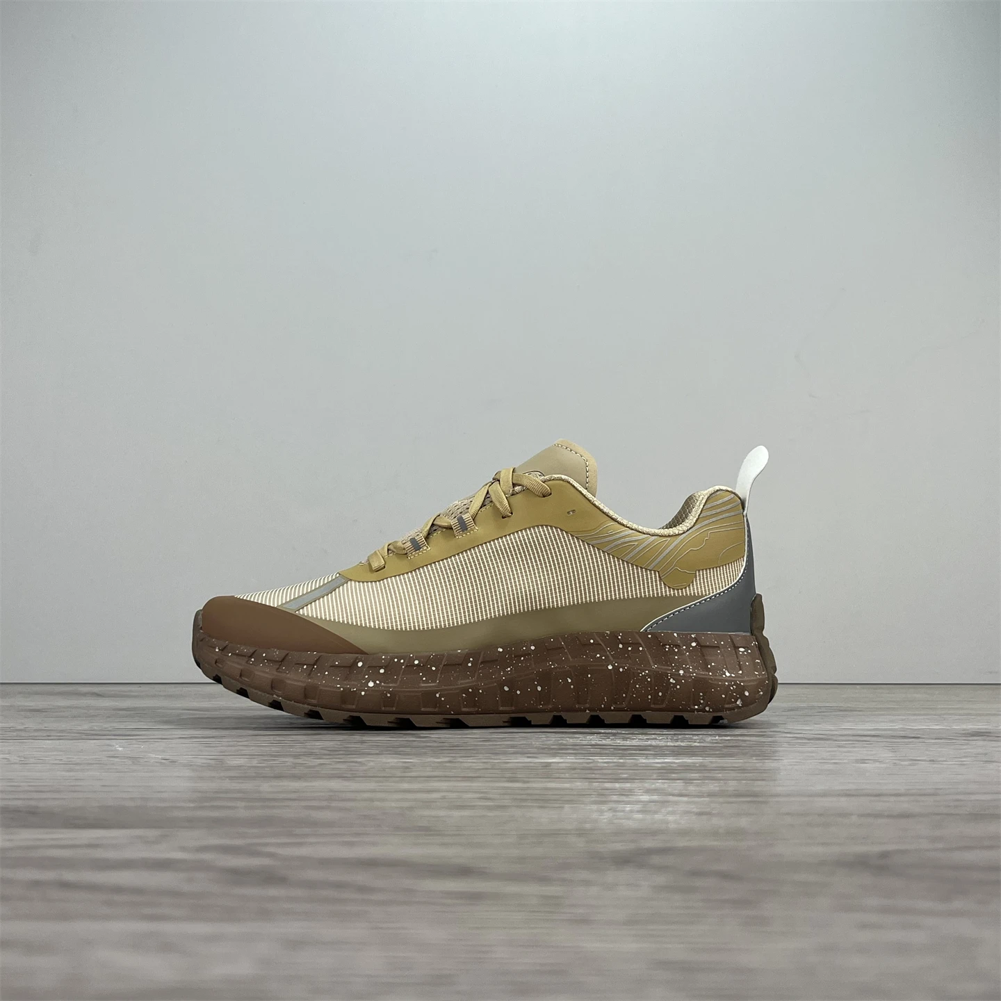 New Arrival Hot Seller 2025 Outdoor Walking Shoes Hiking Boots Casual Unisex Shoes Sports Training Shoes Fitness Training Shoes