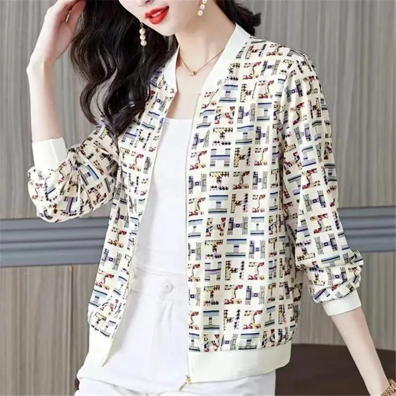 Short Sunscreen Coat Women 2024 Summer New Jacket Korean Air Conditioning Shirt Female Large Size Loose Light Thin Outerwear Top