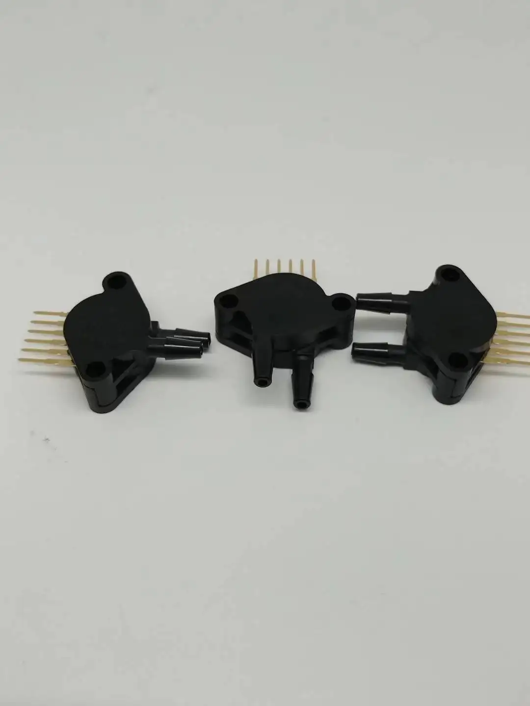 

MPX5500DP Freescale Высокоточные датчики давления Серия MPX Новый оригинальный Быстрая доставка