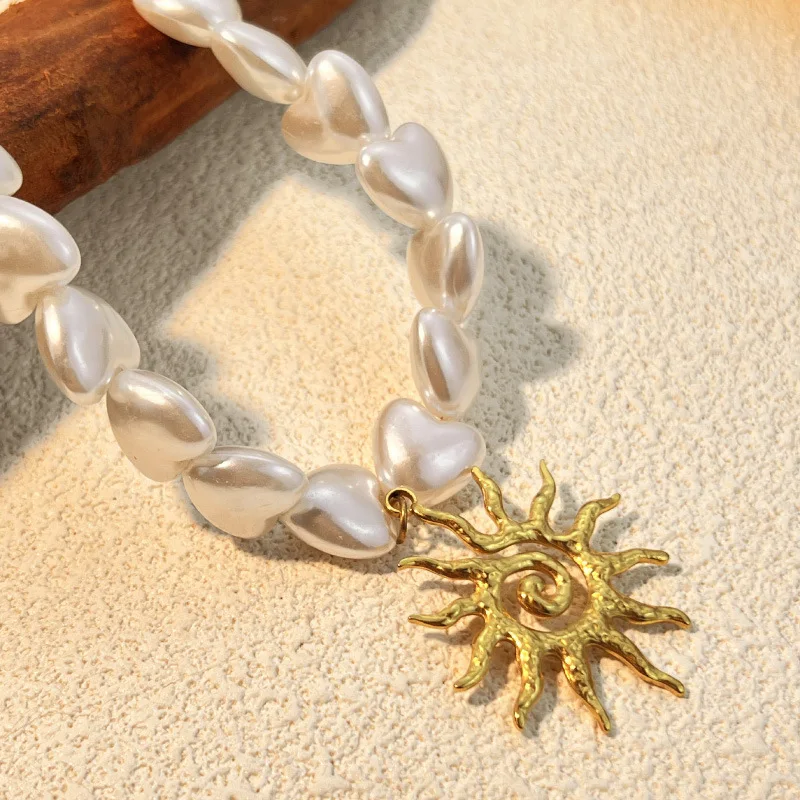 Elegant Thick Heart Pearl Neckalce Handmade Beading Lava Textured Twist Gold Color Sun Pendant Clavicle Choker Collar Jewelry