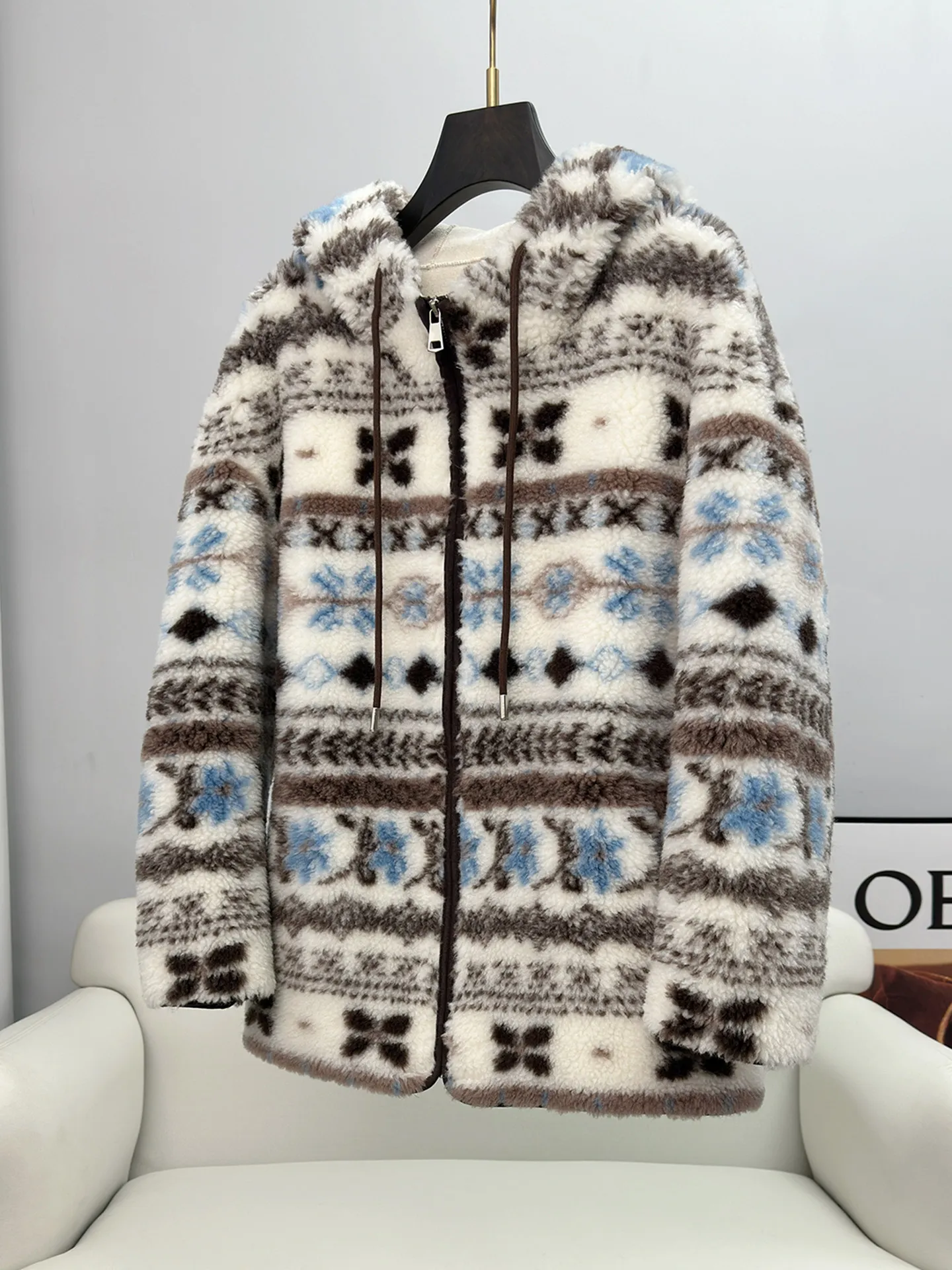 Fair Island 100 wool hooded jacket 2025 winter new lamb fur fur integrated jacket medium and long