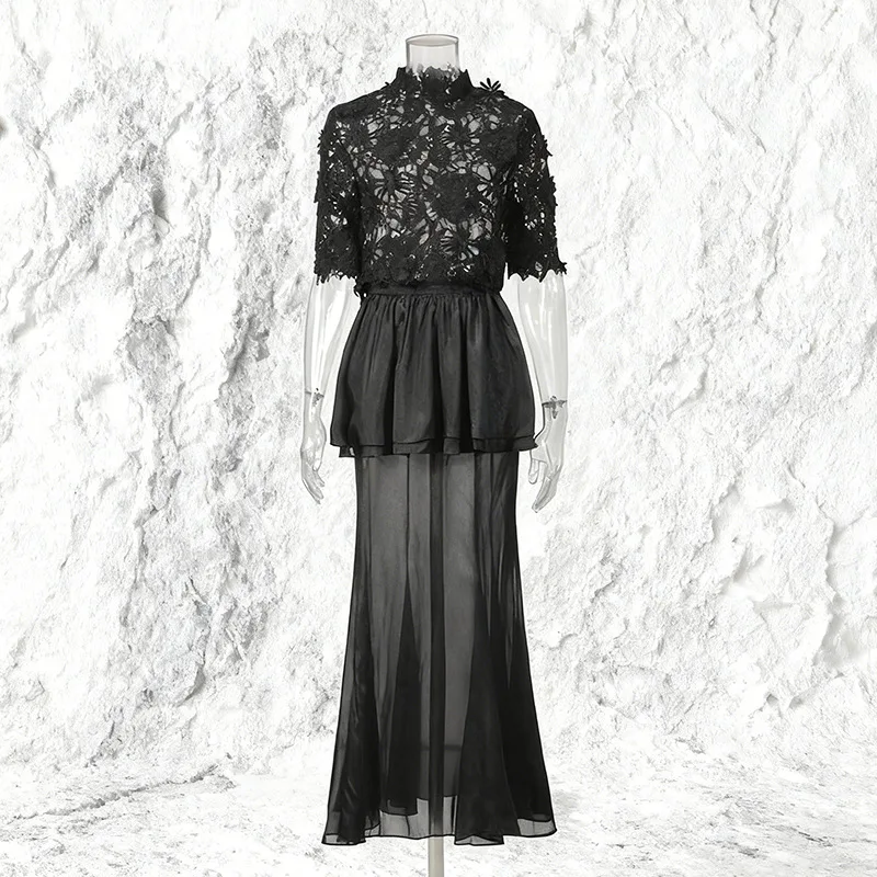 HKSH Spring Summer New Women Two-piece Set Elegant Hollow Out Embroidery Short Sleeves Top Pleated Mermaid Skirt Fashion HK18153