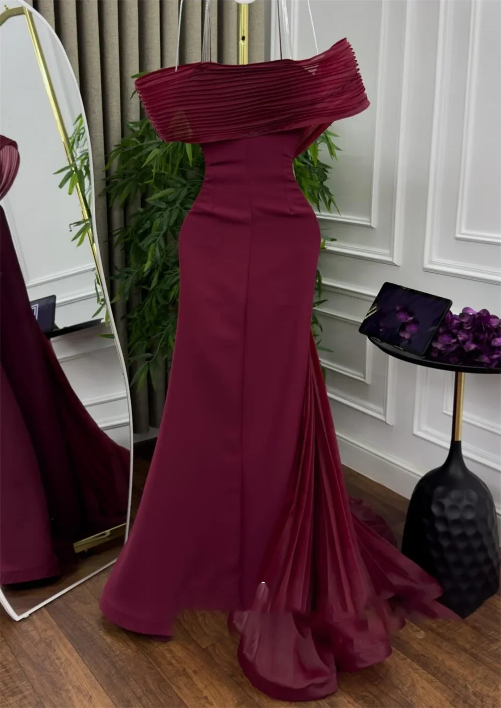 Burgundy Prom Dress Off-The-Shoulder Customize Mermaid Floor-Length Beadings Zipper Up Short Sleeves Dresses For Special Events
