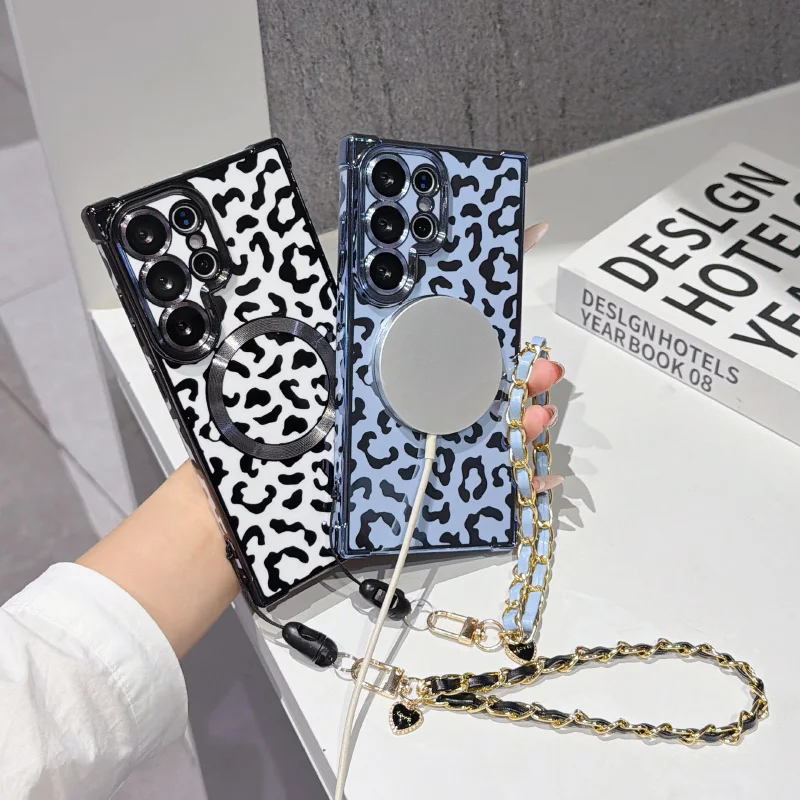New leopard print magnetic Magstfe phone case with wrist strap suitable for Samsung Galaxy S26 S24 S23 S25 Ultra Plus phone case view 3