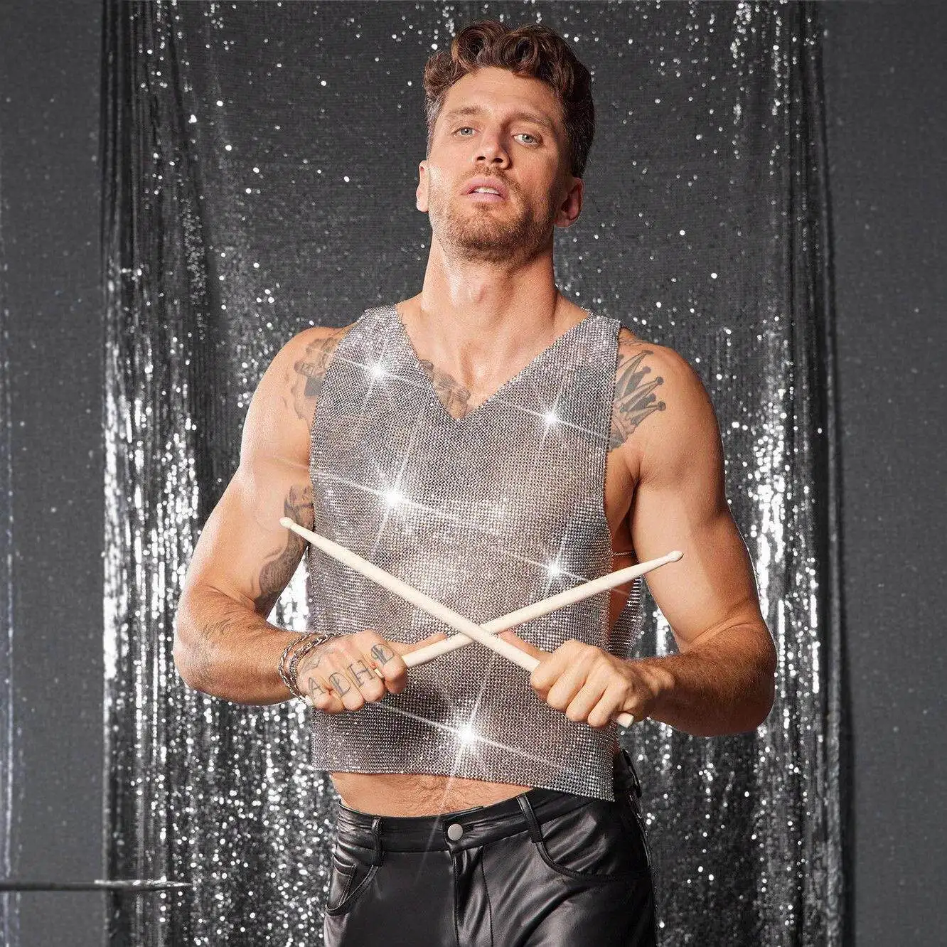 

Men's Metal Sequin Sleeveless Top for Music Festival Party Clubwear Bright Shiny Clothing Seven Sleeve Long Autumn Season