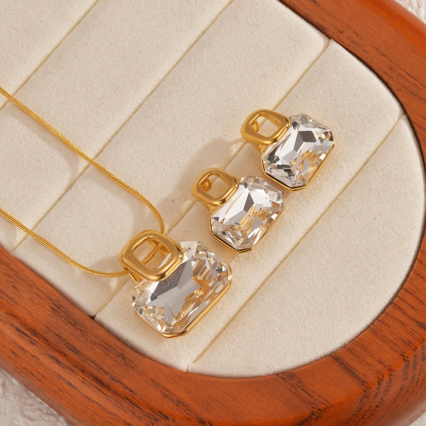 Kissmoon Stainless Steel Gold Color Simple Exquisite Geometry Zircon Necklace Earing Set for Women Party Brithday Jewelry Gifts