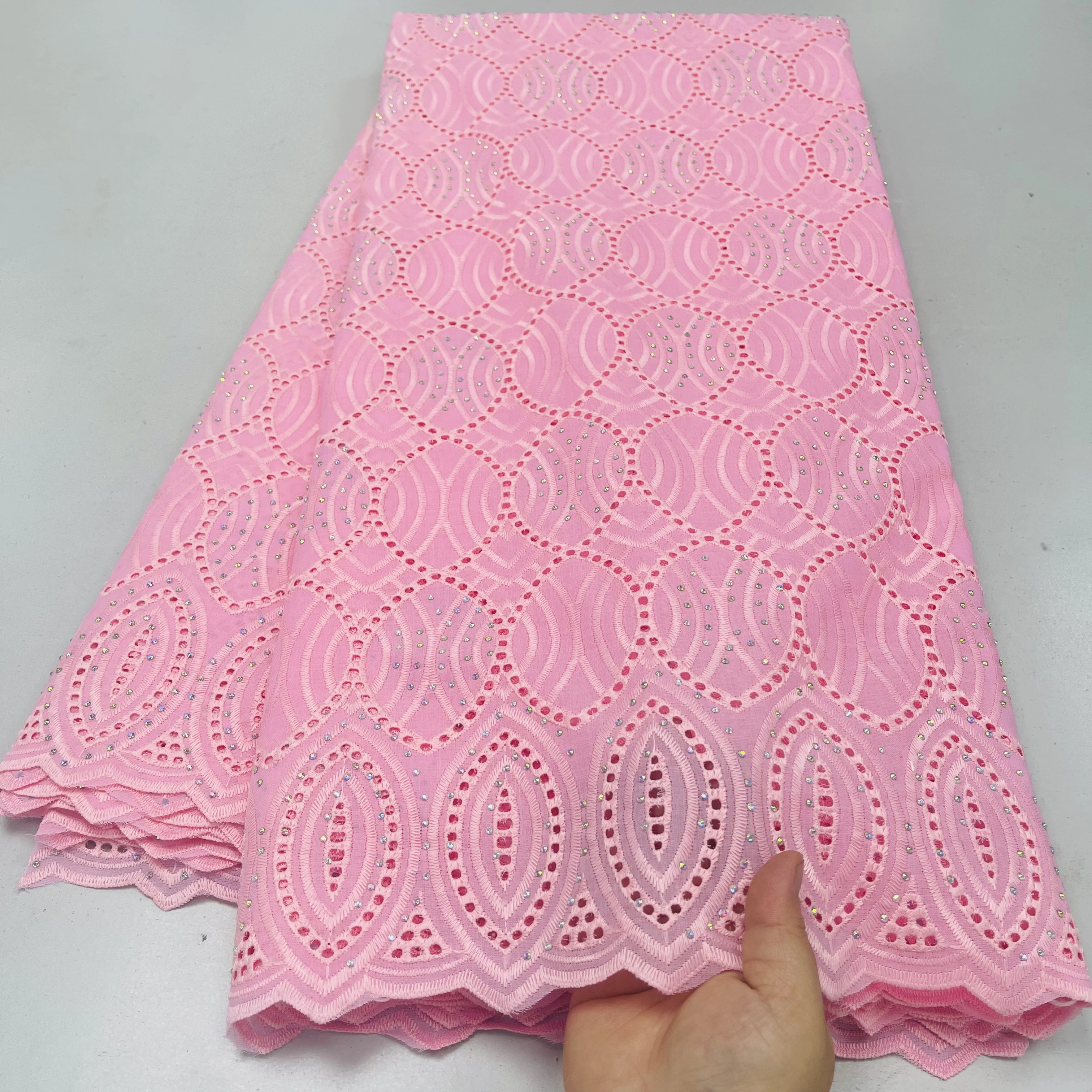

Latest African Dry Cotton Lace Fabric Wholesale French Dry Lace Fabric 2025 High Quality Nigerian Sewing Dress