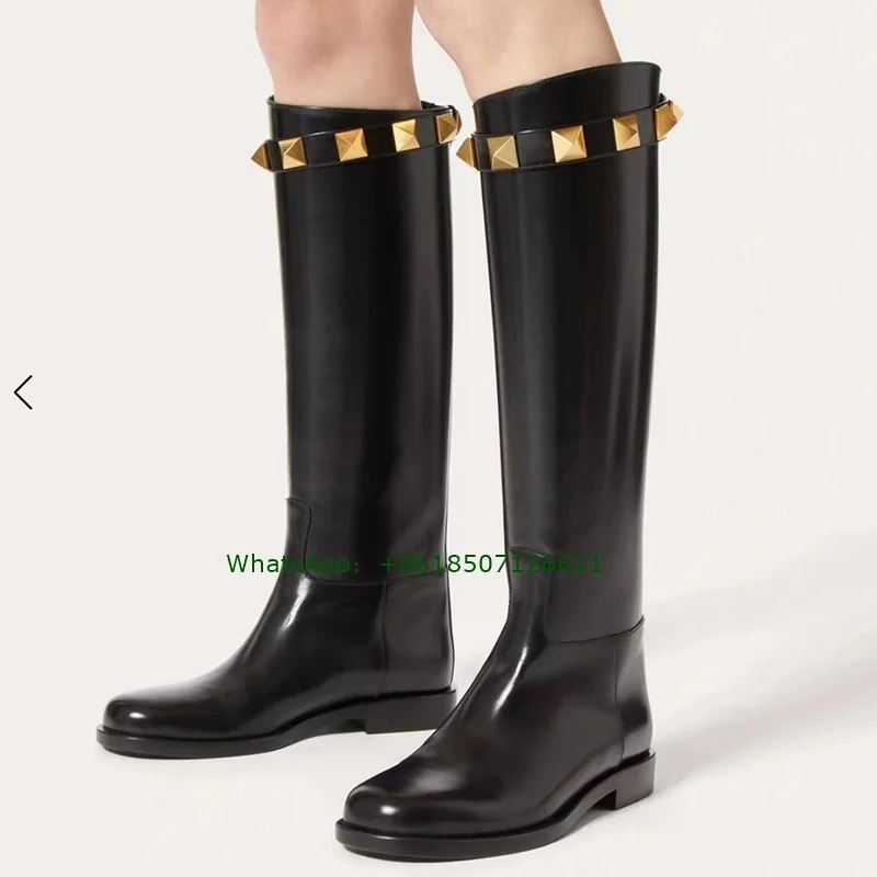 

Black Round Toe Flat Rivet Slip-On Knee-High Boots Versatile Plus Size Women's Boots