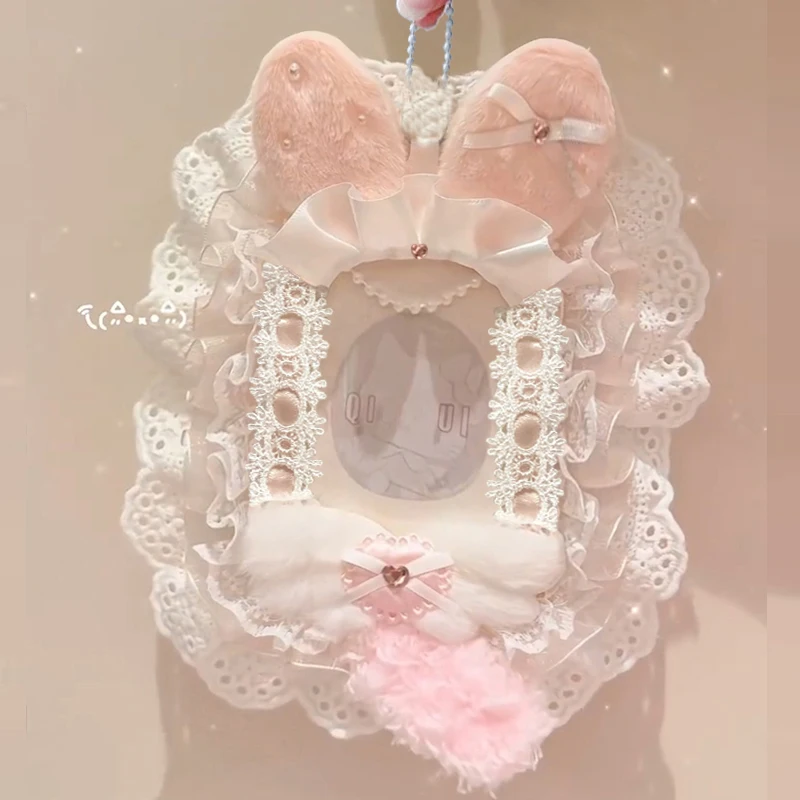Hand‑crafted photo card holder with lace plush decor, chain included. Clear PVC layer shields 3‑inch prints and collectible photocards. Hobby accessory for card collectors, decorative casing for collectible items