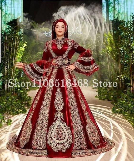 

Red Middle Eastern Evening Gown With Placket Long Sleeve Luxury Lace Applique Arabian Bridal Gowns Marocca Robe فساتين سهره