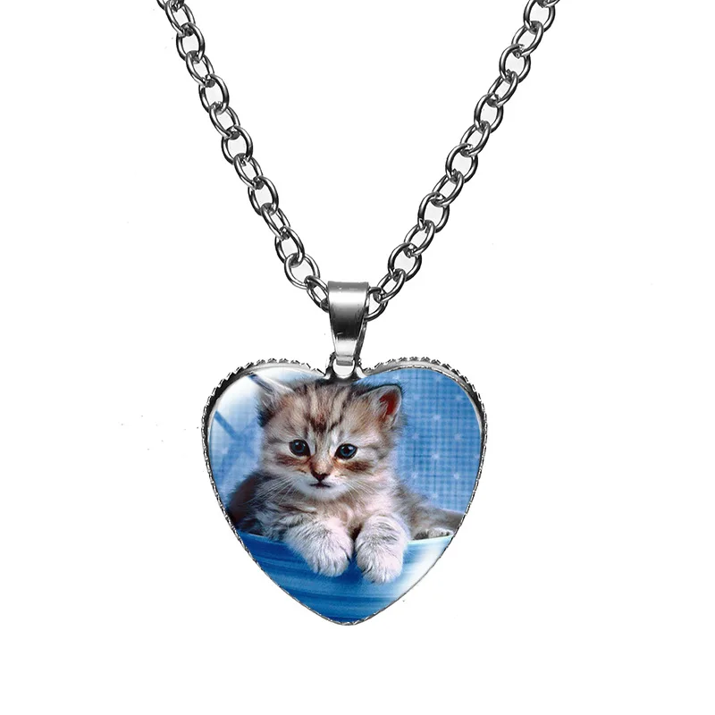 Hot Selling Fashion Accessories Heart Shaped Glass Pendant Alloy Necklace Cat Pattern Exquisite