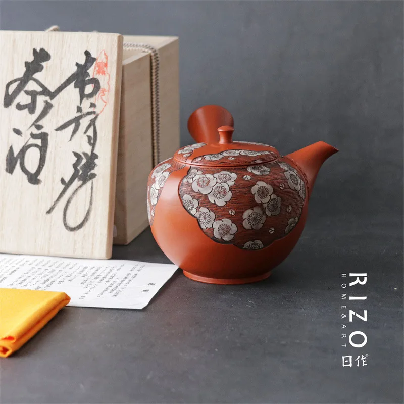

Japanese Changsha Famous Home Ye Shunyuan Second Generation Hand-Made Cinnabar Sand Plum Blossom Carving Side Handle Urgent Teap