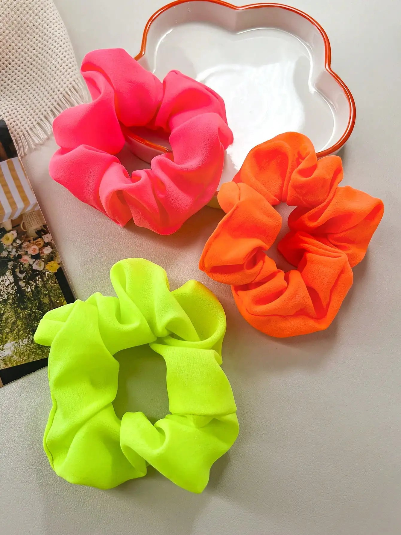 3 Stück Neon-Haargummis, 80er-Jahre-Haaraccessoires, leuchtende Farben, hochwertige elastische Bänder, Pferdeschwanzbänder für Damen, 90er-Jahre-Party-Outfits, zum Sport. – Detail 6