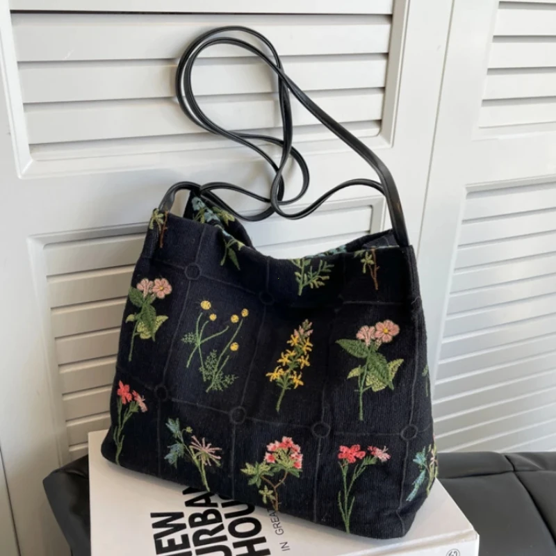 Bolso de mano bordado de gran capacidad para mujer, bolso de tela a la moda de verano, bolso de hombro bordado de nicho, bolsos de cubo con textura, bolsos de lona
