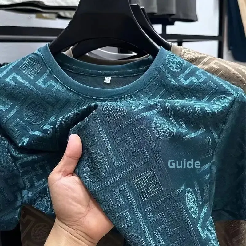 الرجال الصيف جديد الحرير الجليد قصيرة الأكمام المطبوعة تي شيرت جولة الرقبة شعور رائع عارضة أعلى قاعدة قميص رقيقة تنفس المحملة