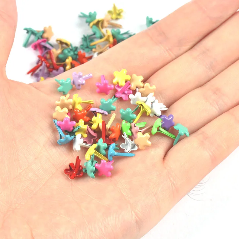 100pcs 7x10mm Colorful Mini Flower Brads For DIY Scrapbooking Embellishment Metal Crafts Fastener Handmade Accessories c2163