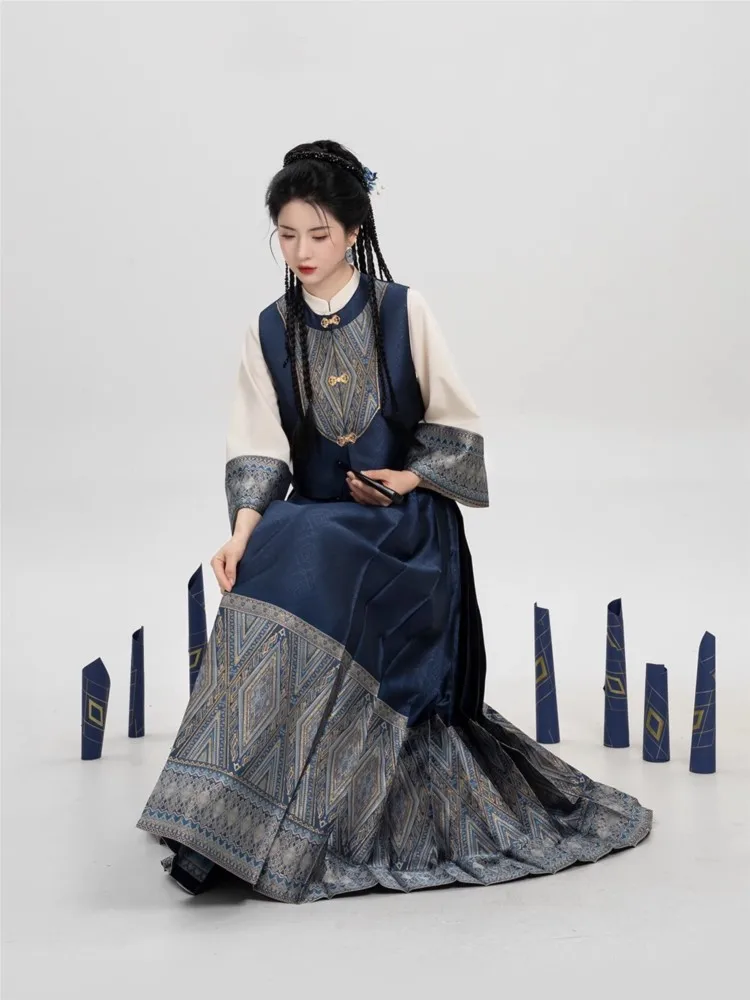A patterned floral dress Hanfu with front opening and stand-up collar