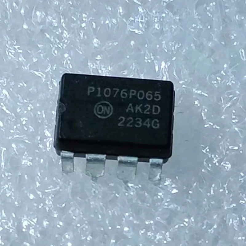 5 Brand New Original Ncp1076P065 P1076P065 Dip7 Direct Plug-In Power Management Chip Ic