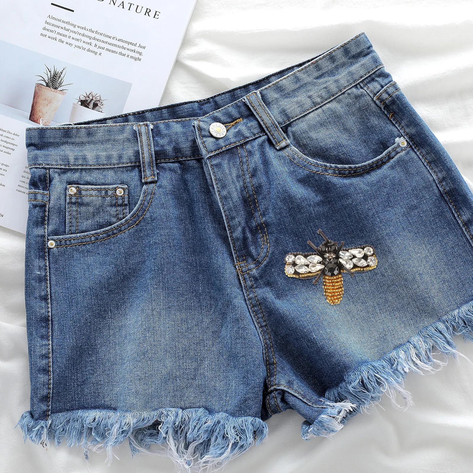 

6pcs Animal Shape Cloth Patch Clothes Embroidery Sequin Patches Sew On Beaded Appliques For Clothing Repairing Rhinestone