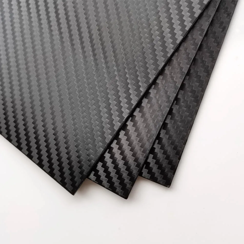 Carbon Fiber Kydex Thermoplastic Board is sSuitable For DIY Knife Sheaths and Gun Holsters. Material Thickness: 1.5/2mm