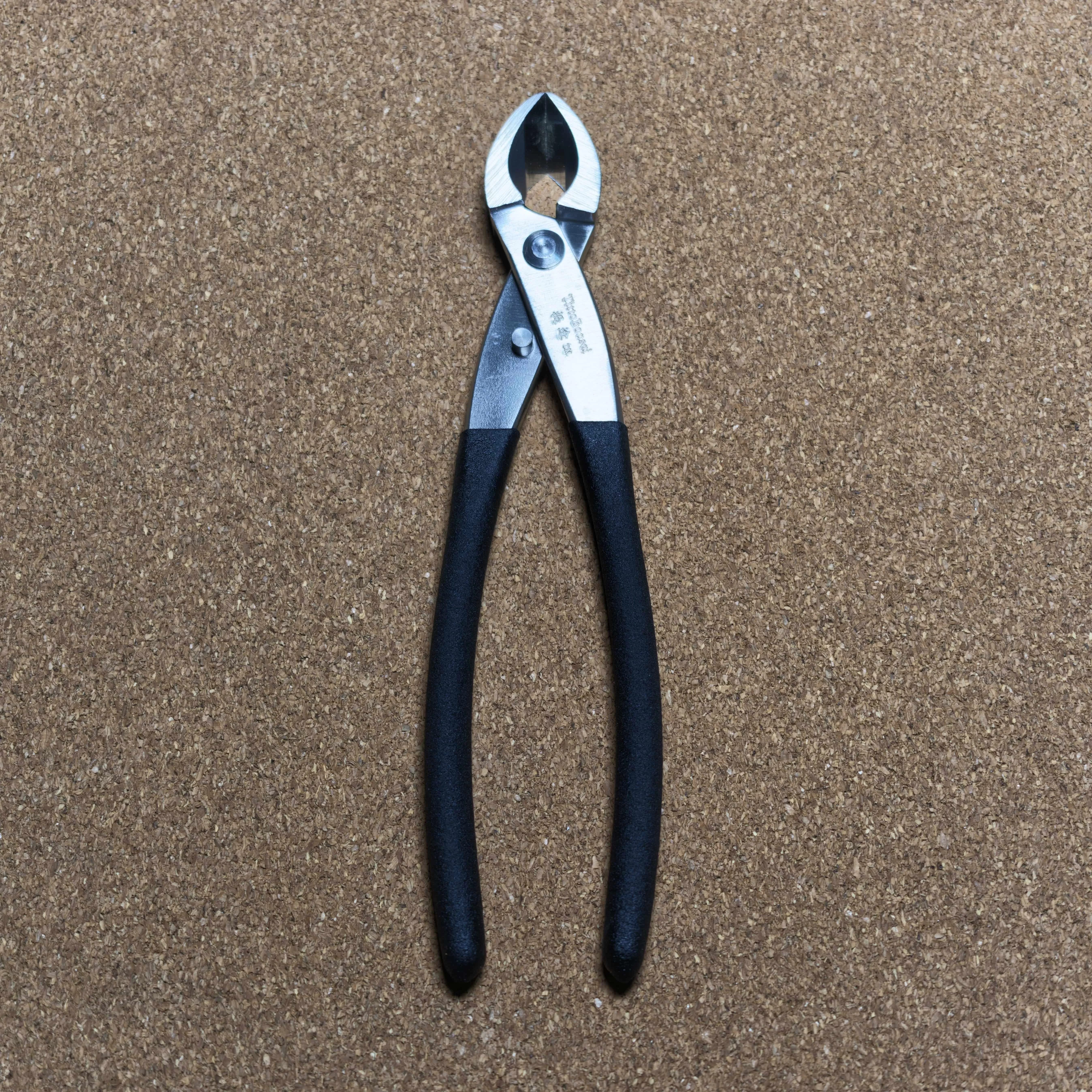 Good Quality Grade Titto Bonsai Tool Branch Cutter 210mm Stainless Steel Made With Soft Handle