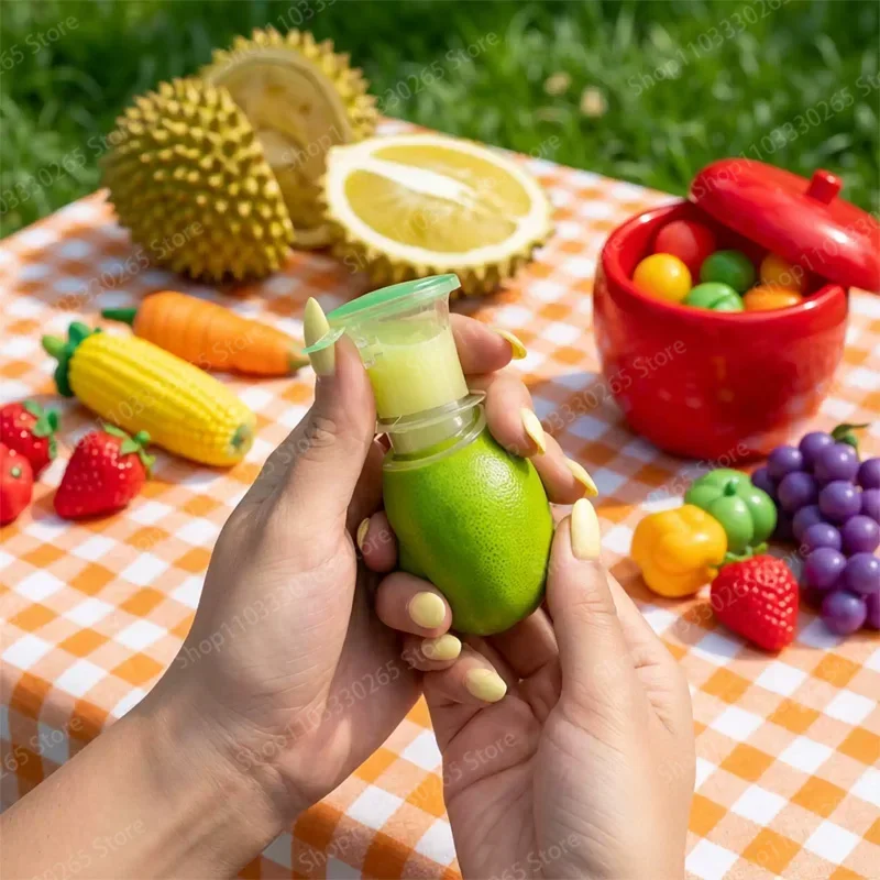 Manual lemon juice extractor mini orange fruit spray juice extractor rotating spot filter juice extractor