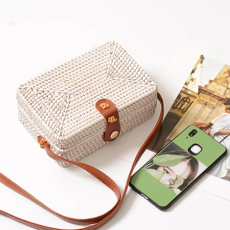 

Handmade White Mini Woven Bag PU Ins Style Butterfly Rattan Storage Bag Retro Literature Girl Accessories Photo Props Bag