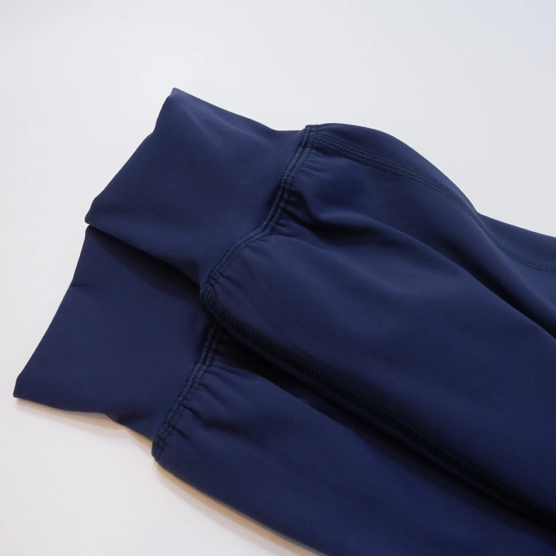 بنطلون يوغا طويل مرن عالي الخصر للنساء مع جيوب خارجية وأصفاد مريحة للكاحل وخصر مرن لصالة الألعاب الرياضية واليوجا