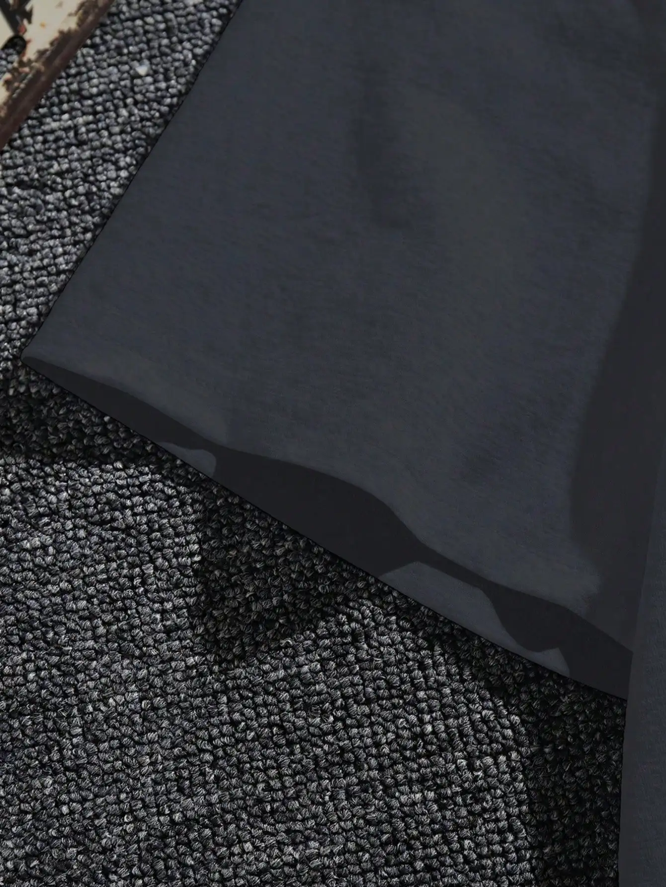 Tee-shirt Hibiscus hawaïen |   Col rond grande taille évacuant l'humidité – Haut athlétique à séchage rapide pour les jours de yoga et de plage, rose et blanc