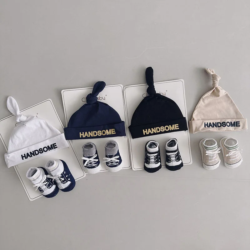 Spring and Autumn Baby Hat Socks Set Newborn Baby Hat Boy Baby Cartoon Children Pullover Hat
