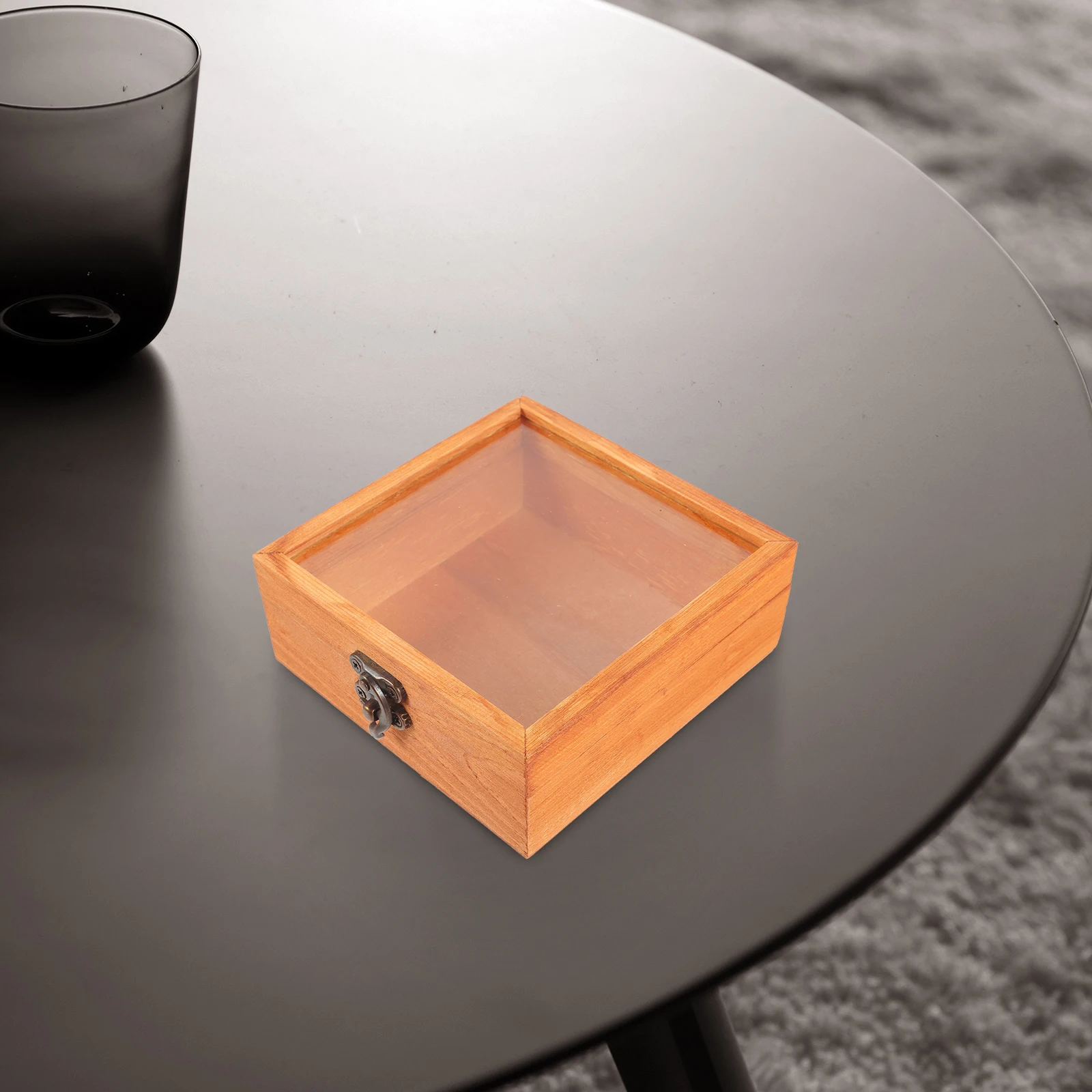

Portable Small Wooden Cigar Box Flip Lid Lock Brown Compact Humidor for Cigars Protective Case Travel Storage Accessories