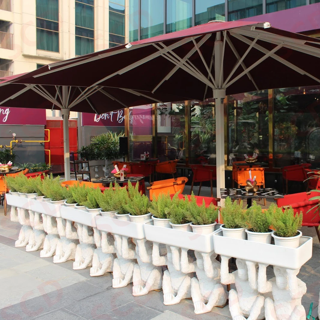 China Parasol Factory Dia 7m Quality Heavy Duty Wind Resistant Patio Parasol Outdoor Beach Hotel Umbrella With Solar LED Lights