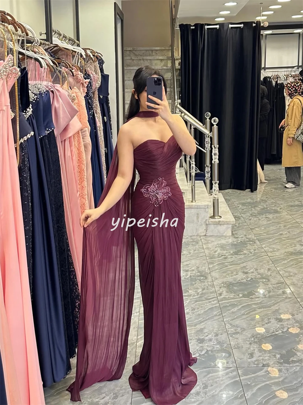 Abiti lunghi senza spalline a sirena con perline fatte a mano in chiffon formale stile moderno personalizzato Abiti da cerimonia su misura abbinati