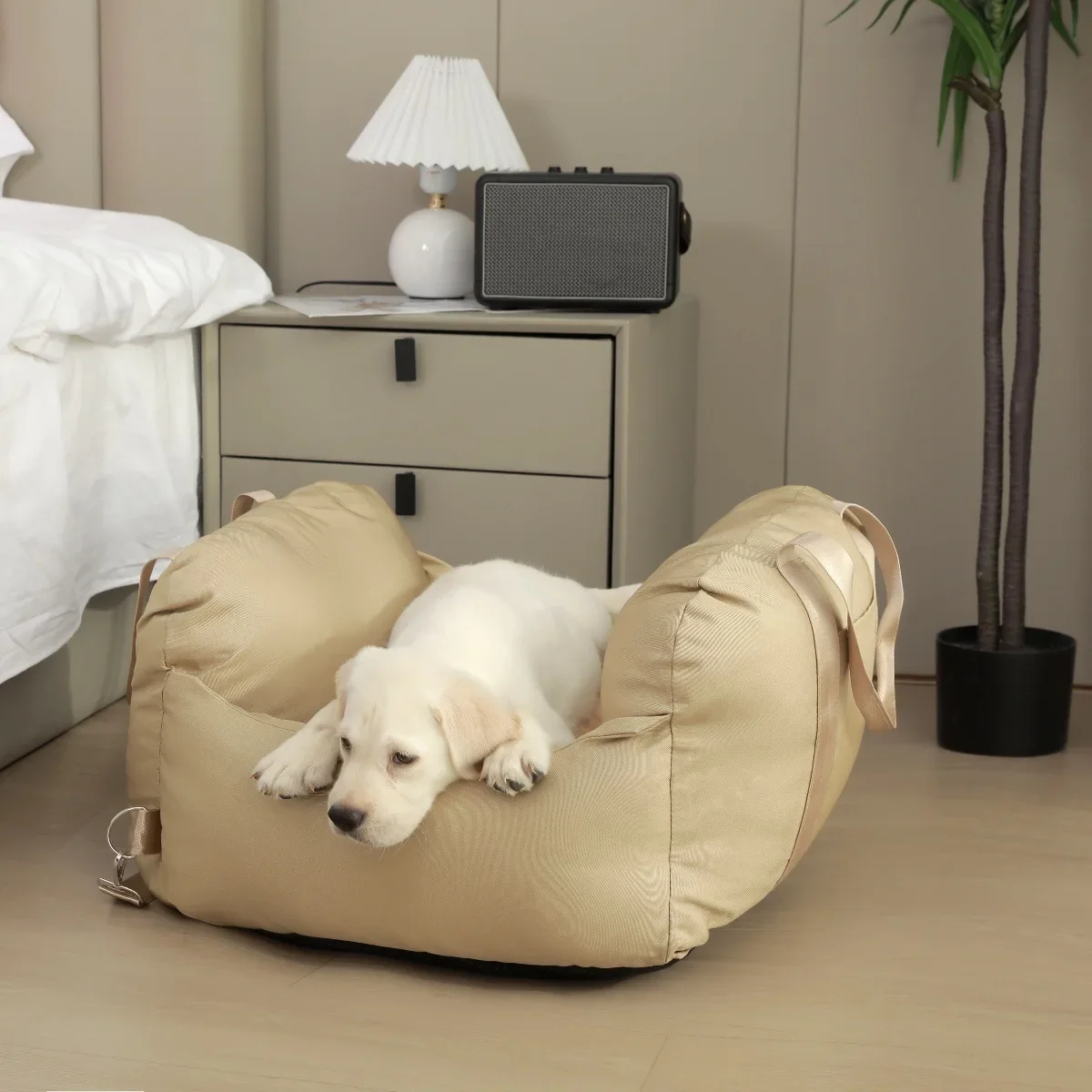 

Pet Car Nest Removable and Washable Portable Dog Nest Portable Outdoor Pet Bag Co-pilot Safety Seat Pet Pad