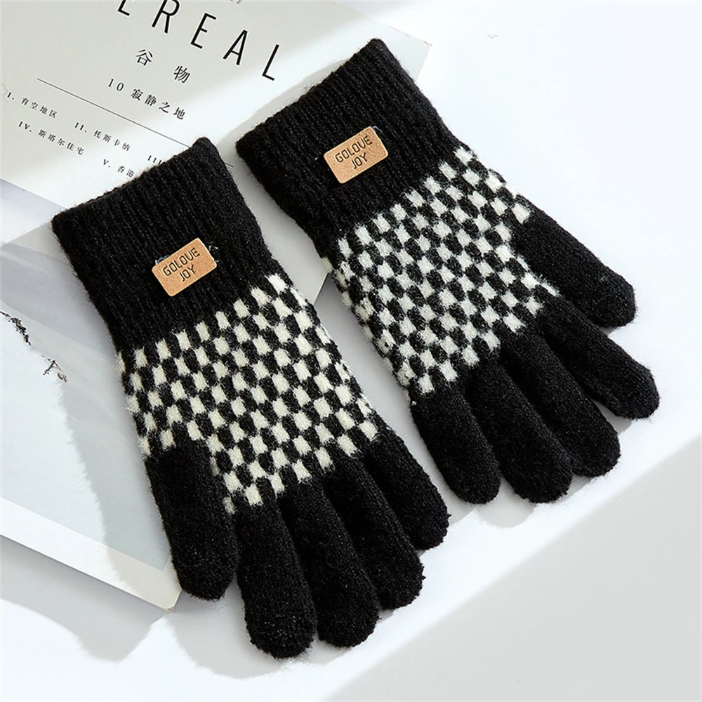 Ladies cute finger winter warming thicken anti-freezing knitted wool gloves   ST-1832